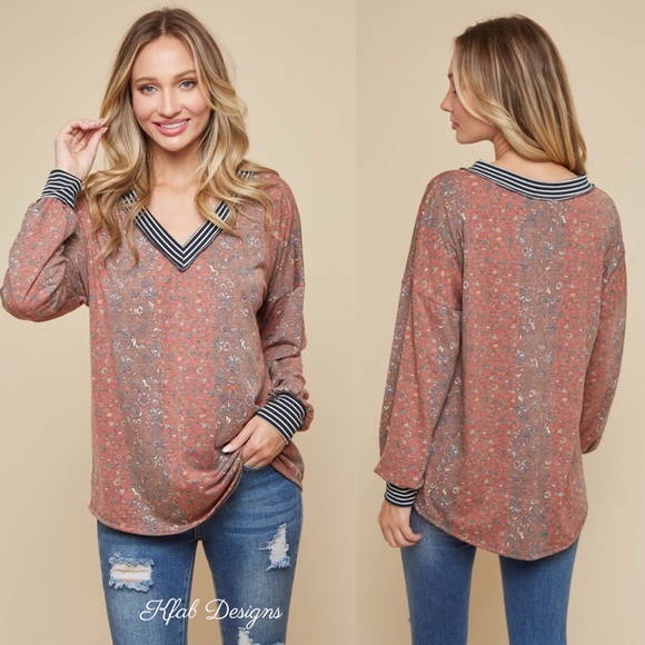 ❤️LAST 1! Boho V Neck Stripe Contrast Top! - Picture 6 of 9